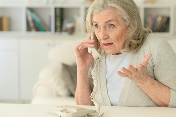 Helping Seniors Avoid Scams